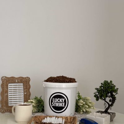 Tutun Firicel la Galeata LuckyStrike Negru