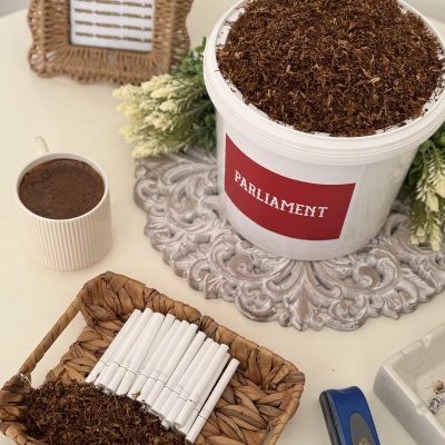 Tutun Firicel la Galeata Parliament Rosu