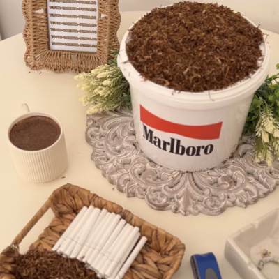 Oferta Tutun Firicel la Galeata Marlboro Rosu, 1 KG + Aparat Injectat + Tuburi, 500 buc